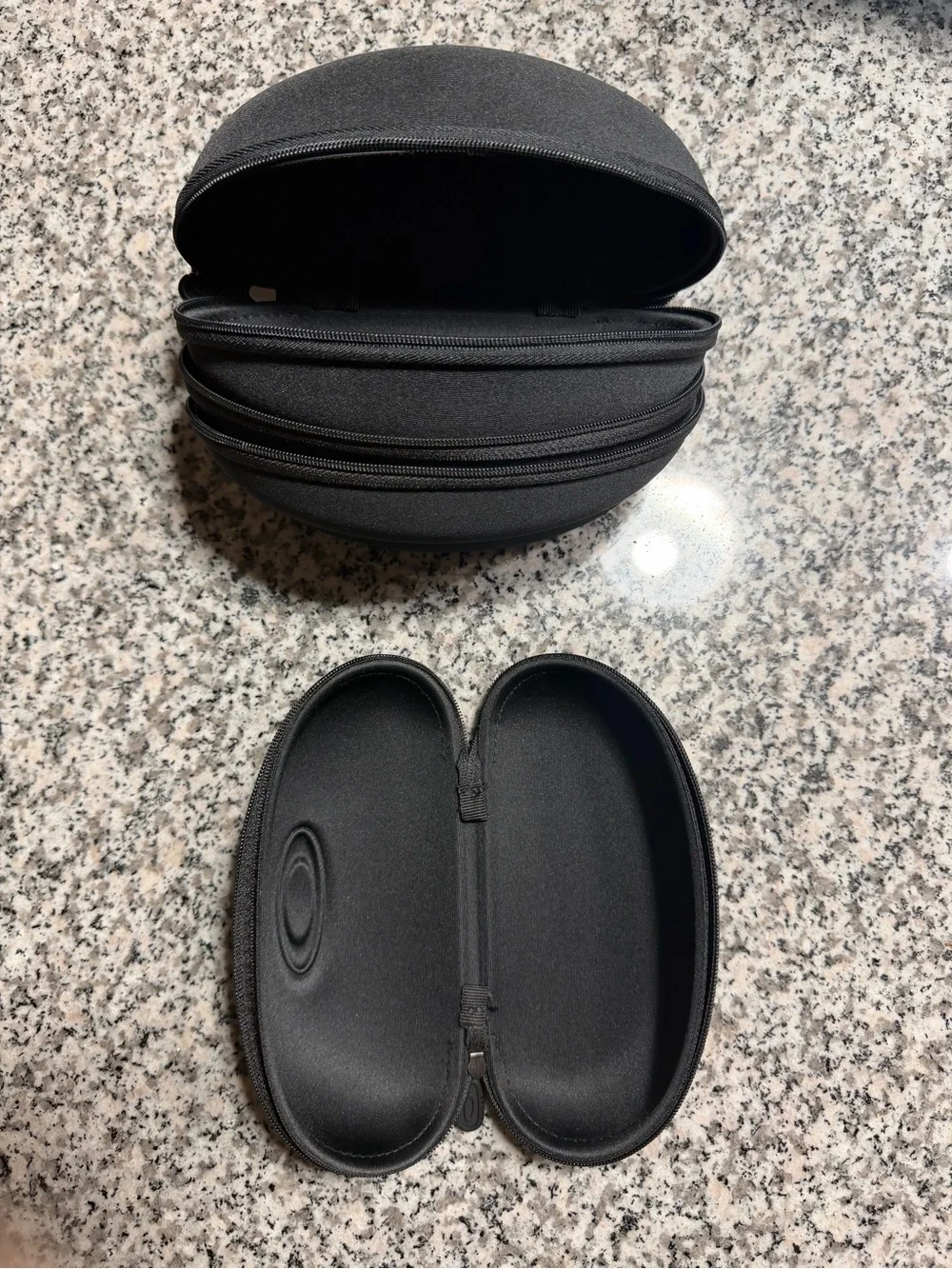OAKLEY Black Hard Case for Sunglasses